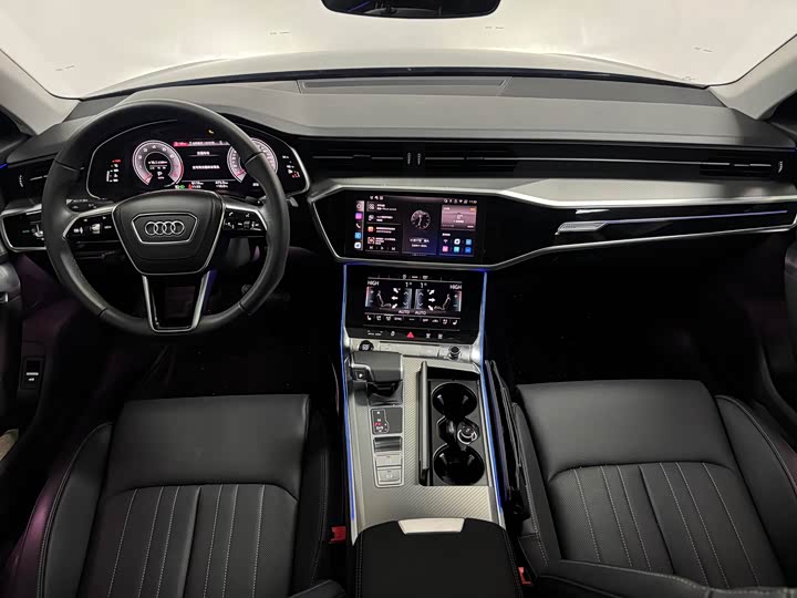 Фото 8 - Audi A6L