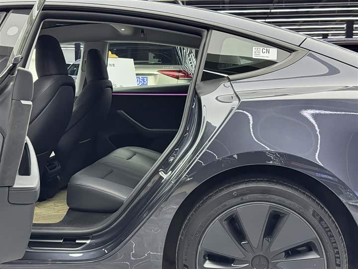 Фото 7 - Tesla Model 3