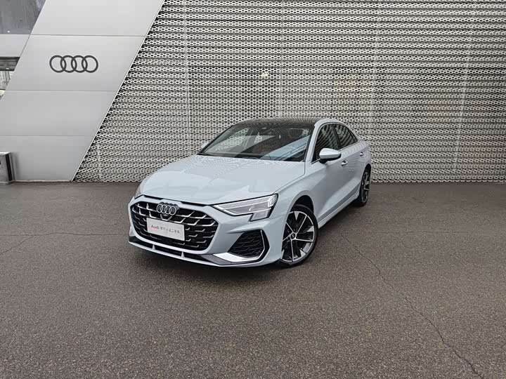 Фото 2 - Audi A3