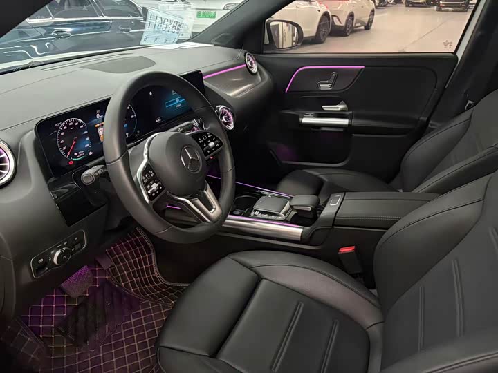 Фото 4 - Mercedes-Benz EQA