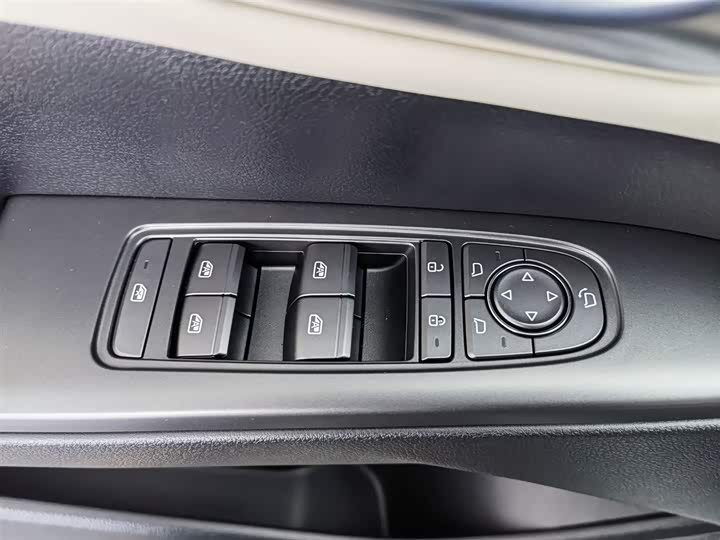 Фото 9 - BYD Qin Plus