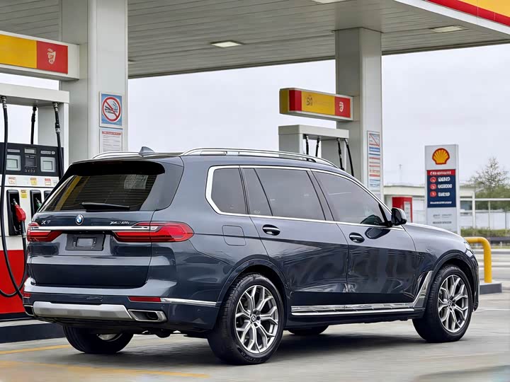 Фото 8 - BMW X7