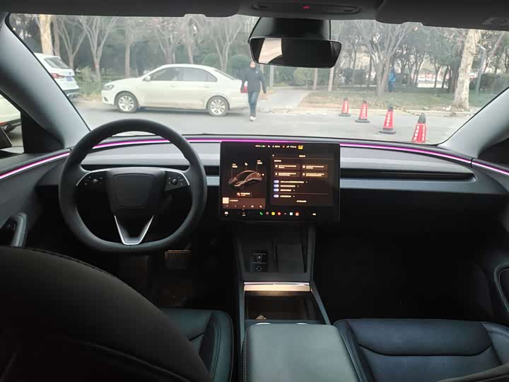 Фото 7 - Tesla Model 3