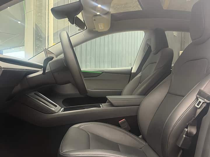 Фото 4 - Tesla Model Y