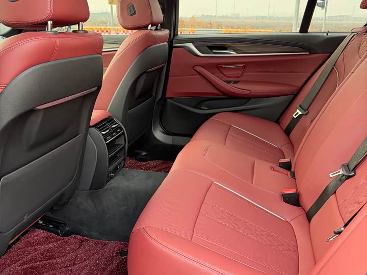 Фото 6 - BMW 5 Series