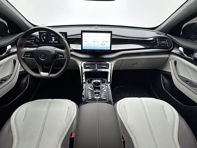 Фото 4 - BYD Qin Plus