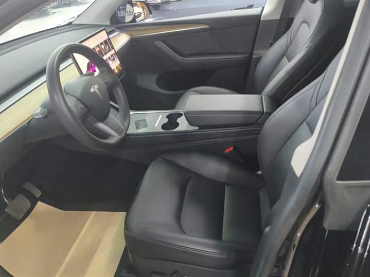 Фото 9 - Tesla Model Y