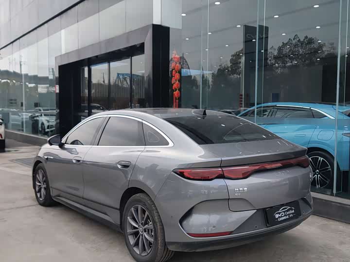 Фото 4 - BYD Qin L