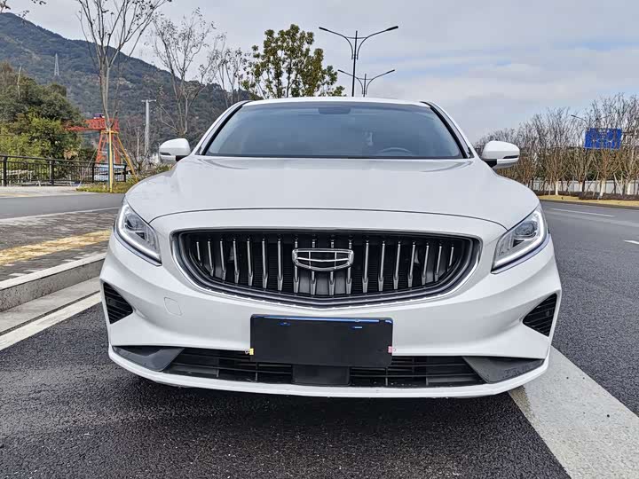 Фото 2 - Geely Emgrand GT