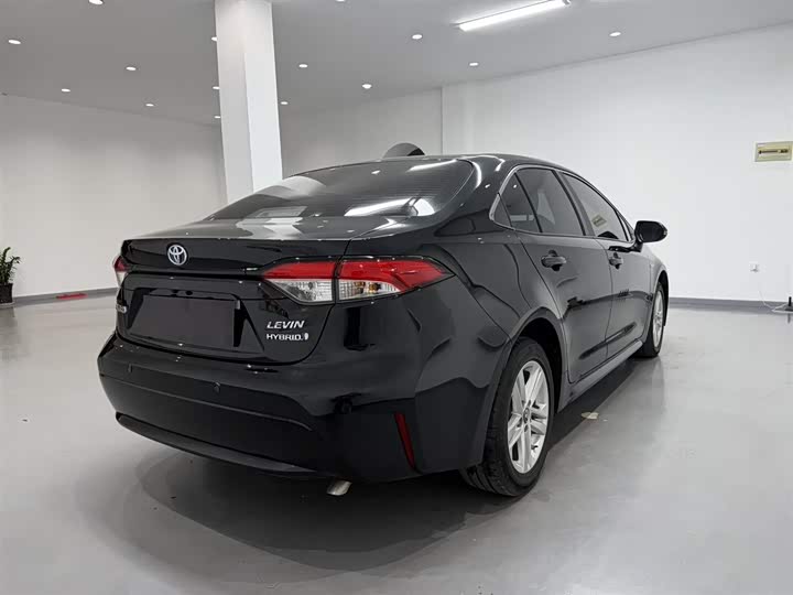 Фото 4 - Toyota Levin