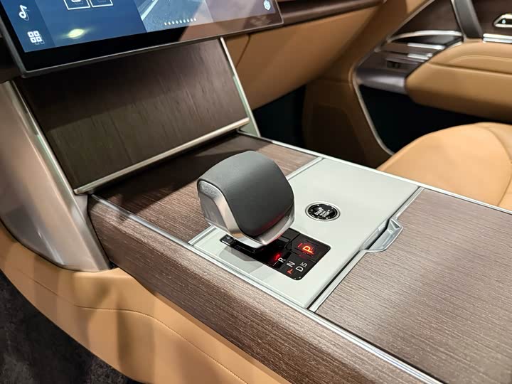 Фото 9 - Land Rover Range Rover