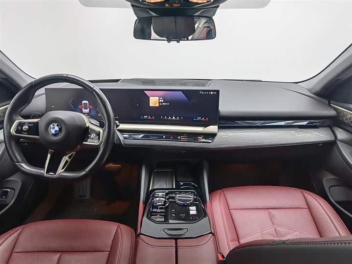 Фото 5 - BMW 5 Series