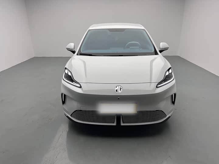 Фото 2 - MG Motor 4 EV