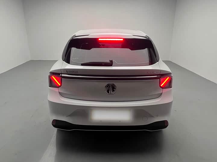 Фото 5 - MG Motor 4 EV