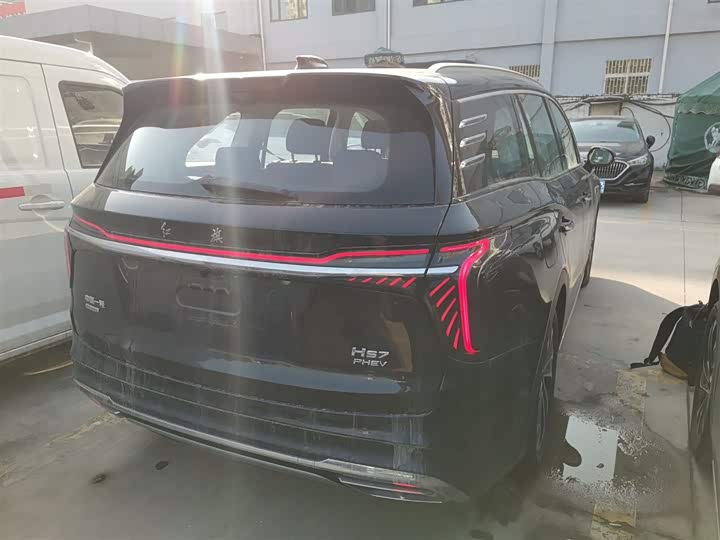 Фото 7 - Hongqi HS7 Hybrid