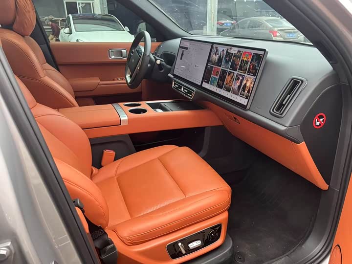 Фото 3 - LiXiang L8