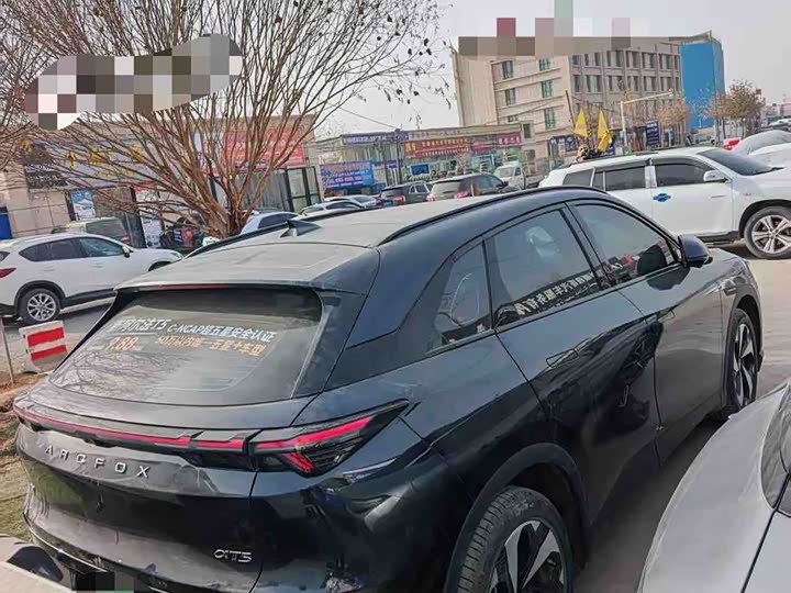 Фото 9 - BAIC Arcfox Alpha T5