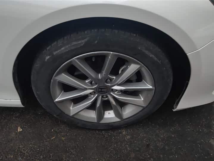 Фото 6 - Honda Accord