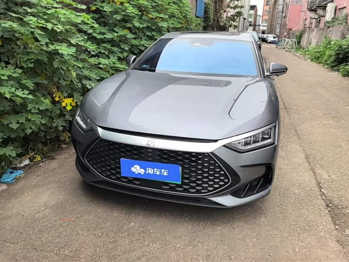 Фото 2 - BYD Han