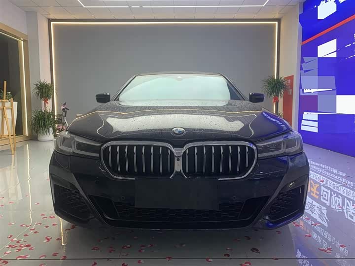 Фото 6 - BMW 5 Series