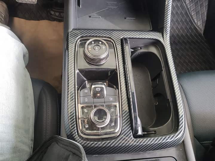 Фото 6 - Ford Equator Sport