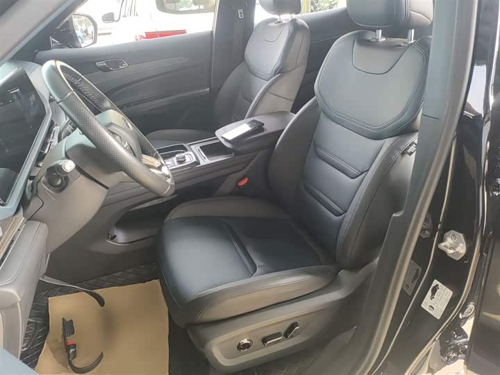 Фото 7 - Ford Equator Sport