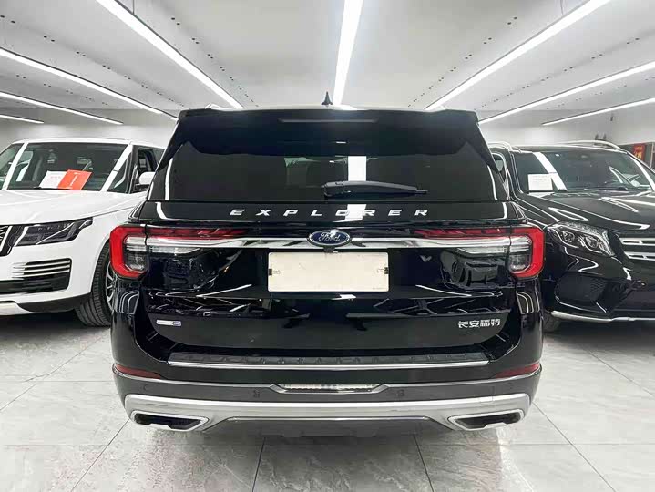 Фото 5 - Ford Explorer