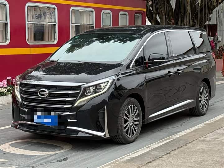 Фото 1 - GAC Trumpchi M8