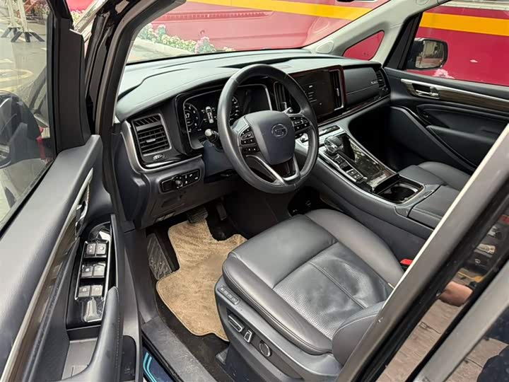 Фото 4 - GAC Trumpchi M8