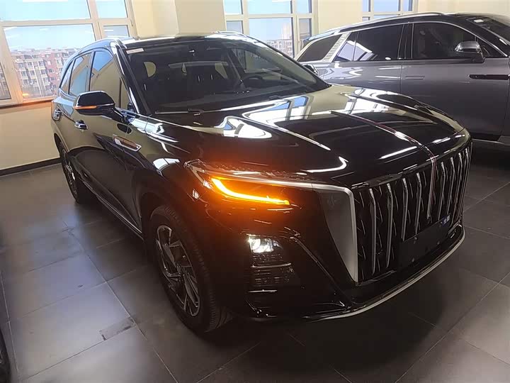 Фото 4 - Hongqi HS3 Hybrid