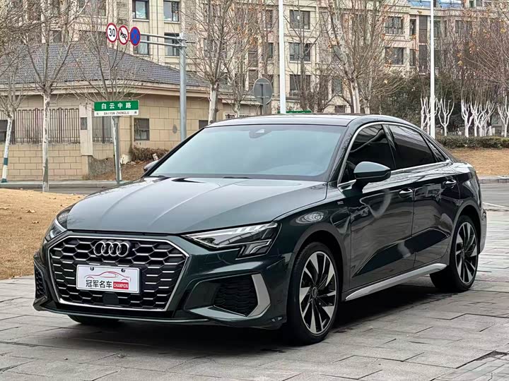 Фото 1 - Audi A3