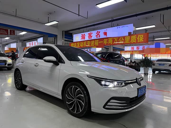 Фото 3 - Volkswagen Golf