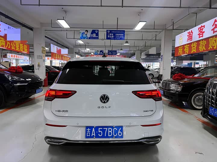 Фото 5 - Volkswagen Golf