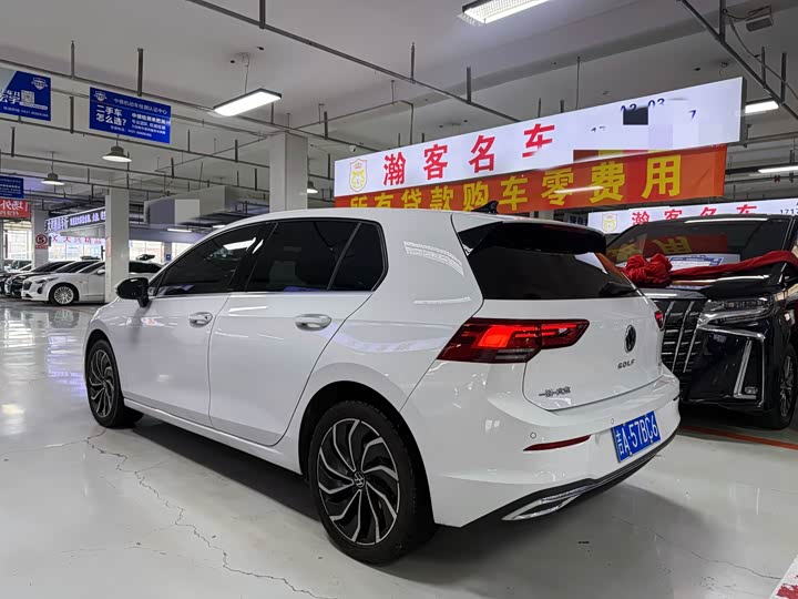 Фото 6 - Volkswagen Golf