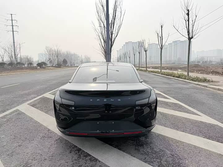 Фото 8 - XPeng Mona M03