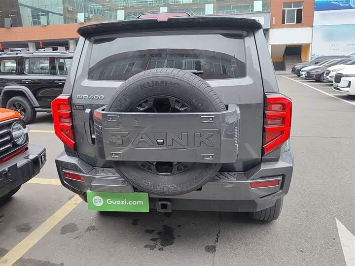 Фото 6 - Tank 400