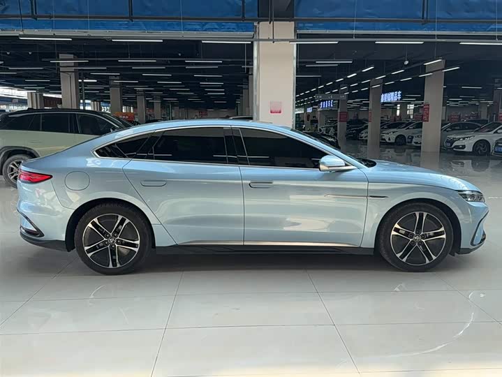 Фото 4 - BYD Han