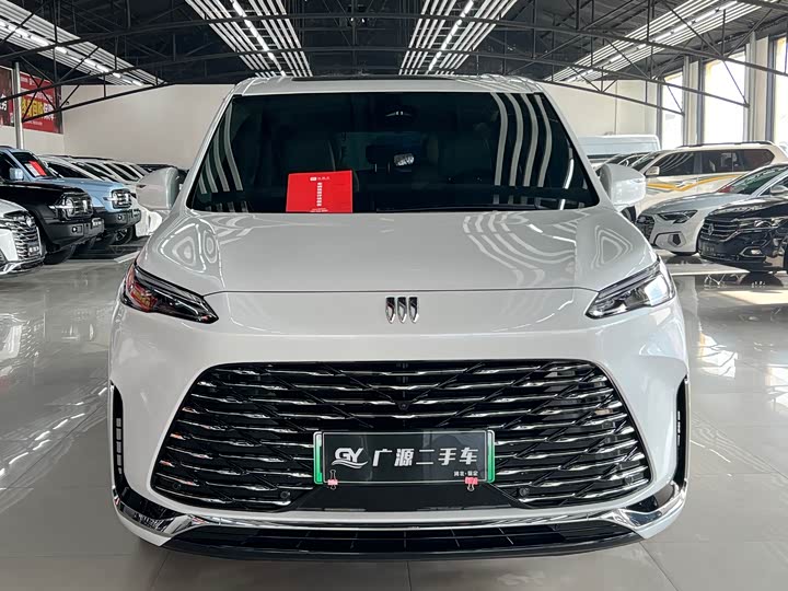 Фото 2 - Buick GL8 Hybrid