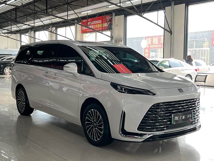 Фото 3 - Buick GL8 Hybrid