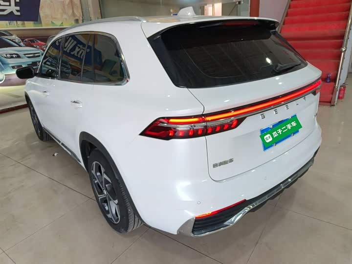 Фото 5 - Geely Monjaro