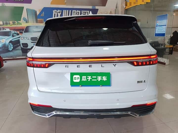 Фото 6 - Geely Monjaro