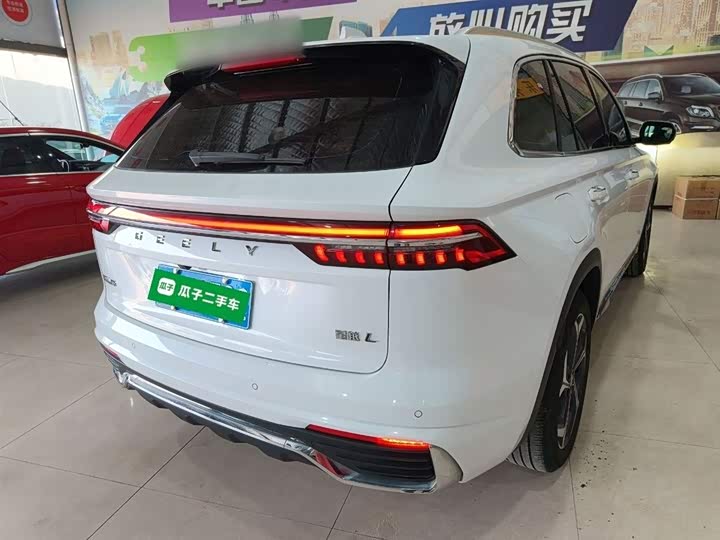 Фото 7 - Geely Monjaro