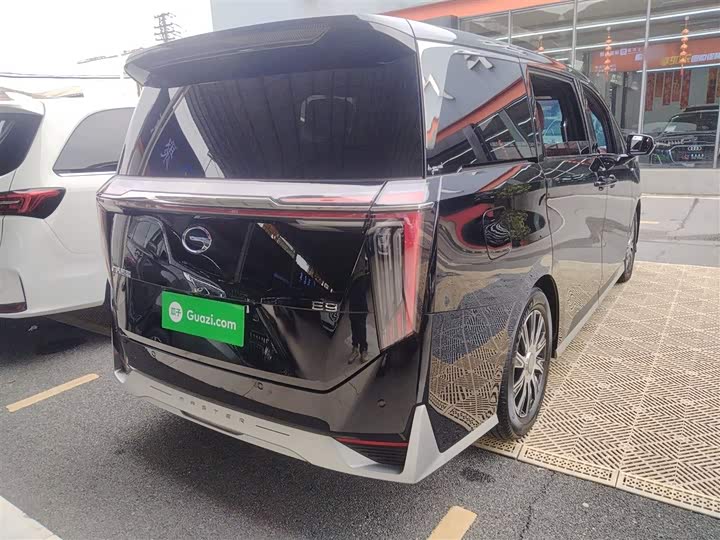 Фото 7 - GAC Trumpchi M8