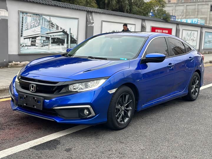 Фото 1 - Honda Civic