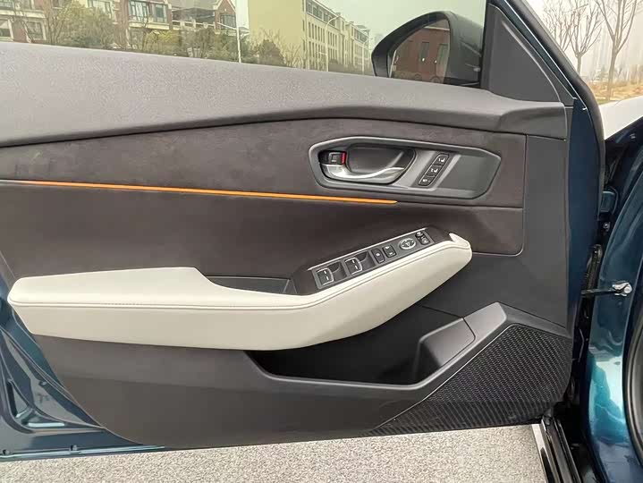 Фото 9 - Honda Accord Hybrid