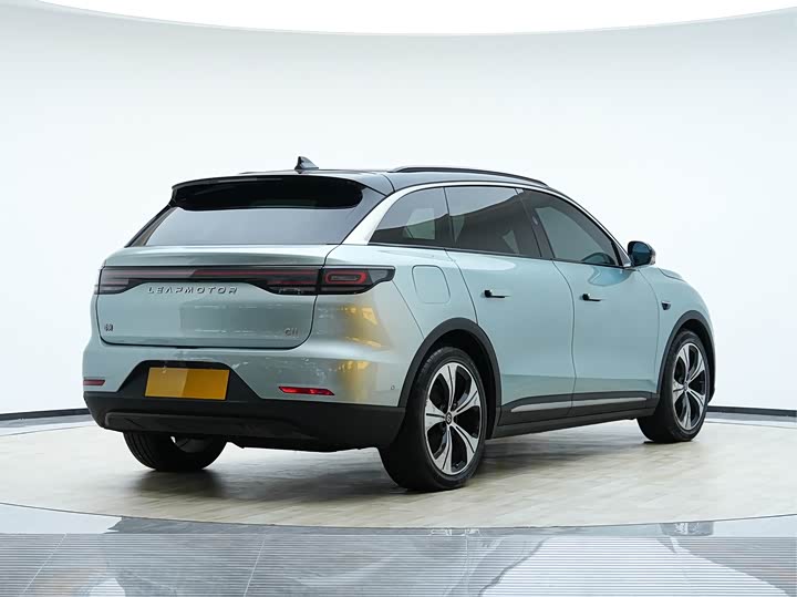 Фото 8 - Leapmotor C11