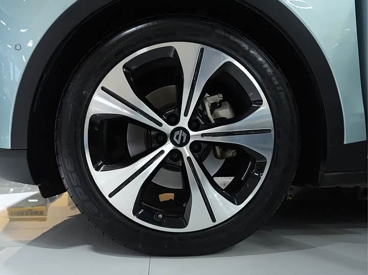 Фото 9 - Leapmotor C11