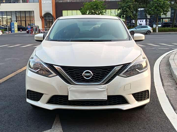 Фото 2 - Nissan Sylphy