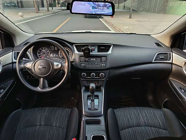 Фото 7 - Nissan Sylphy