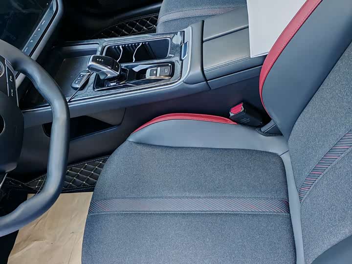 Фото 7 - Dongfeng Aeolus Yixuan Max